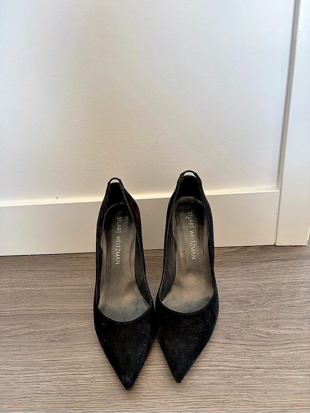 Stuart Weitzman Black Pointed Toe Heels